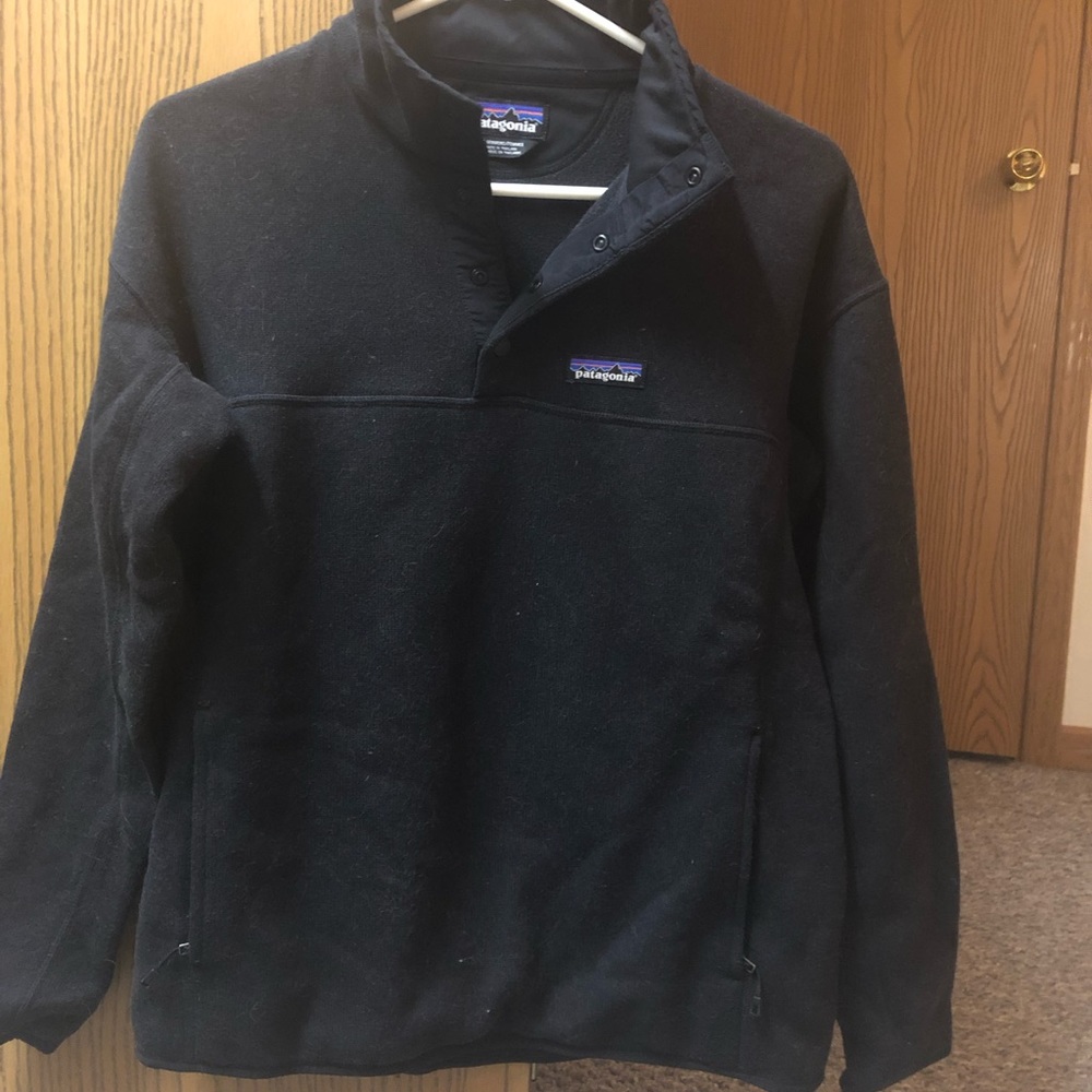 Patagonia black quarter button up